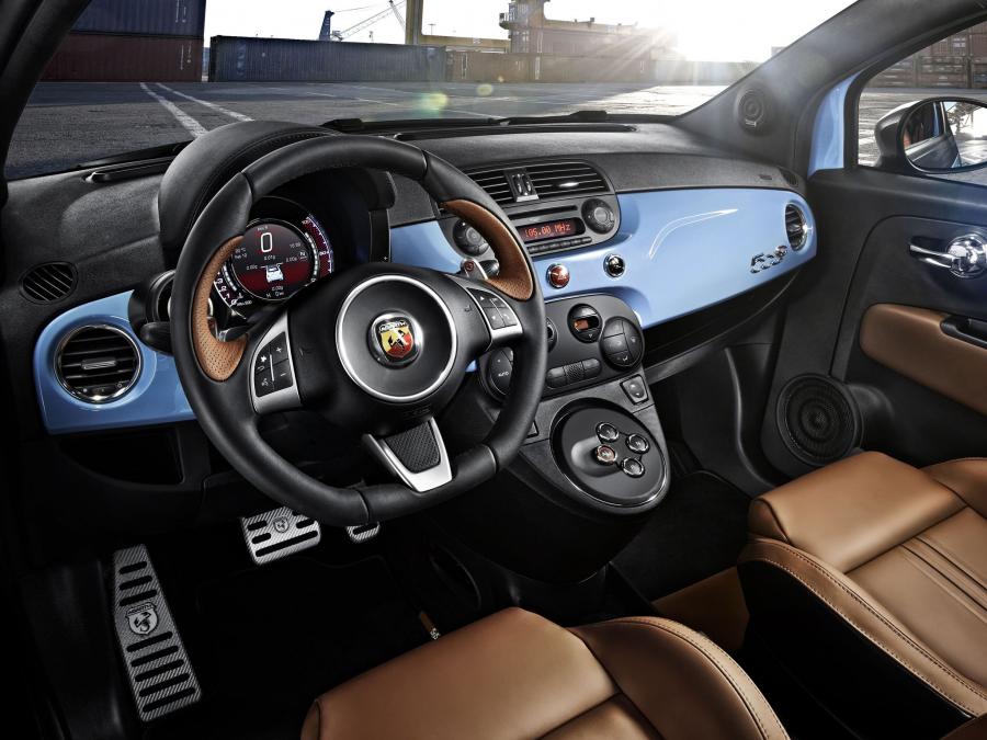 Торпедо Abarth 595C Turismo 2012 года  (фото 54 из 54)